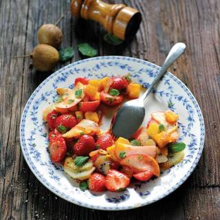 Compotée de fruits minutes à l'huile d'olive et à la menthe Compotée de fruits minutes à l'huile d'olive et à la menthe