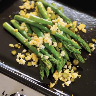 Salade d'asperges aux oeufs