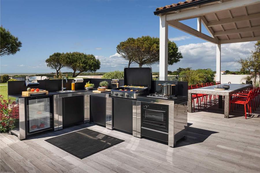 Our tips for setting up and building your outdoor kitchen