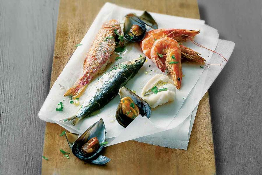 Grillades de poissons et crustacés